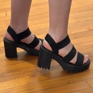 Madden Girl Black Chunky Lug-Heel Sandal